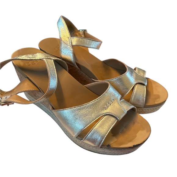 UGG Women's Gold Metallic Sandals - Picture 1 of 11